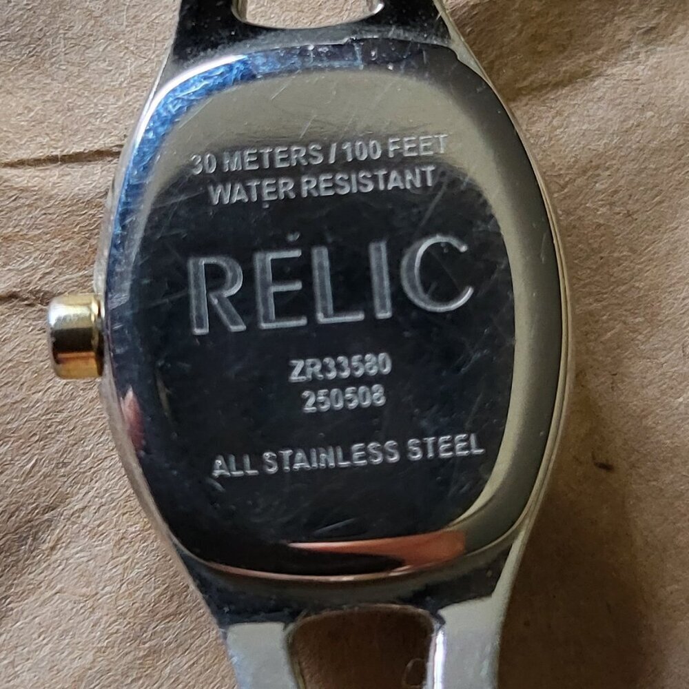 WOMANS RELIC BY FOSSIL WATCH - Picture 3 of 5